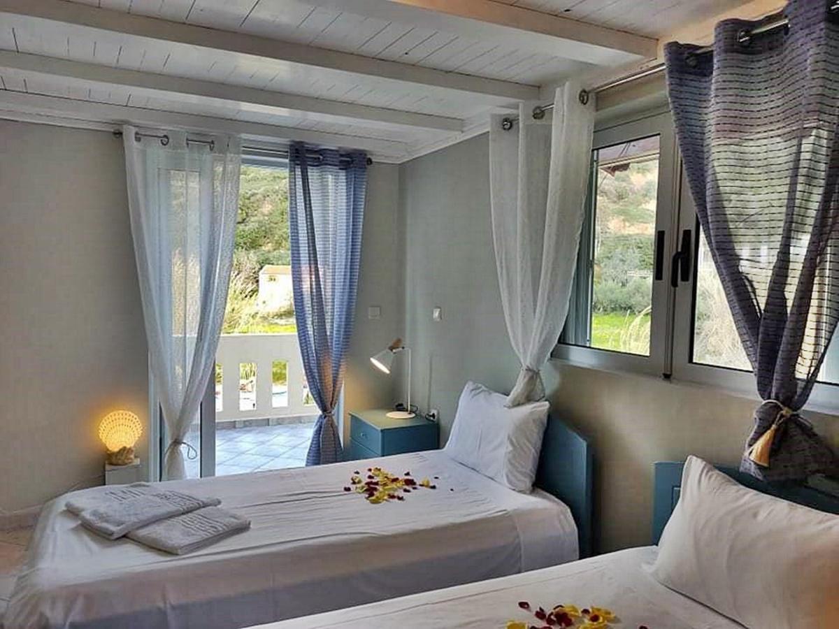House Just On The Beach -Included 2 Canoe, 2 Bicycles Ravdhoúkha Esterno foto